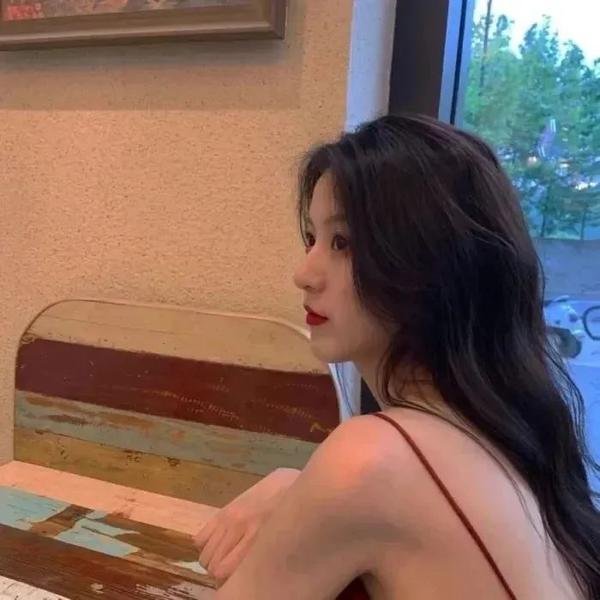 正是青春璀璨时